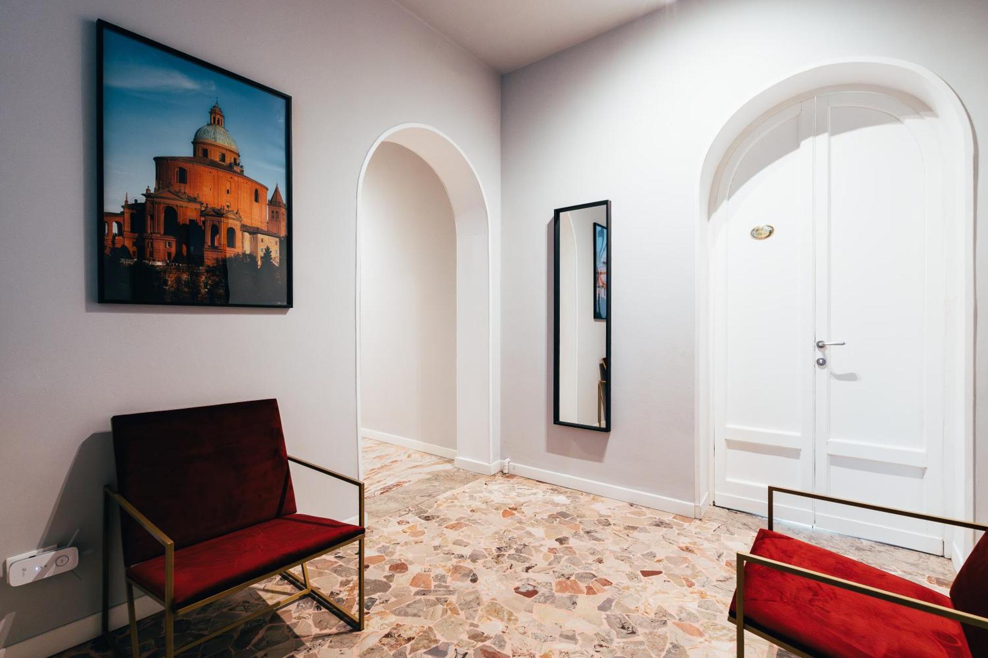 Bologna Suites - Private Bathroom Exterior foto