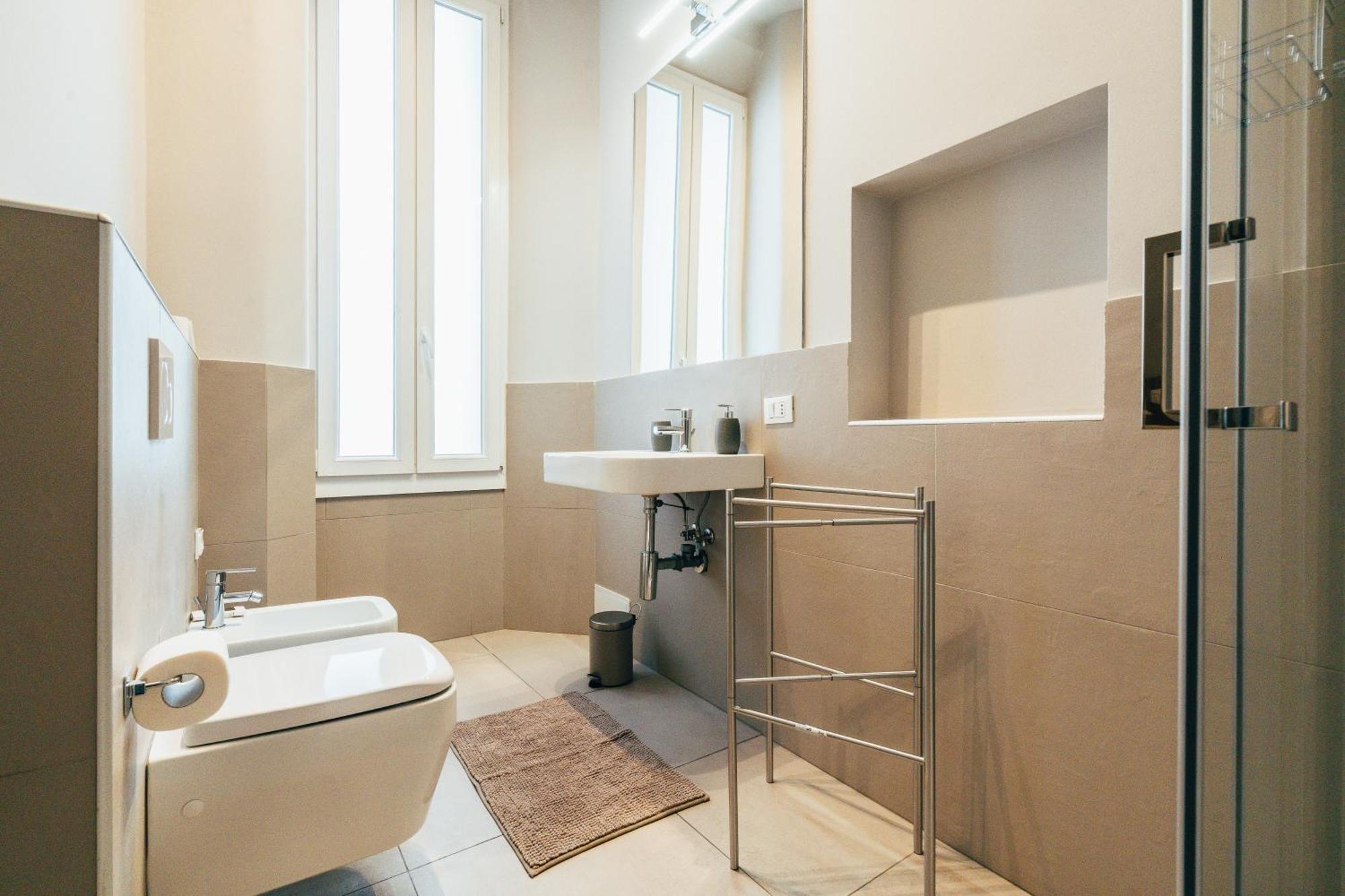 Bologna Suites - Private Bathroom Exterior foto