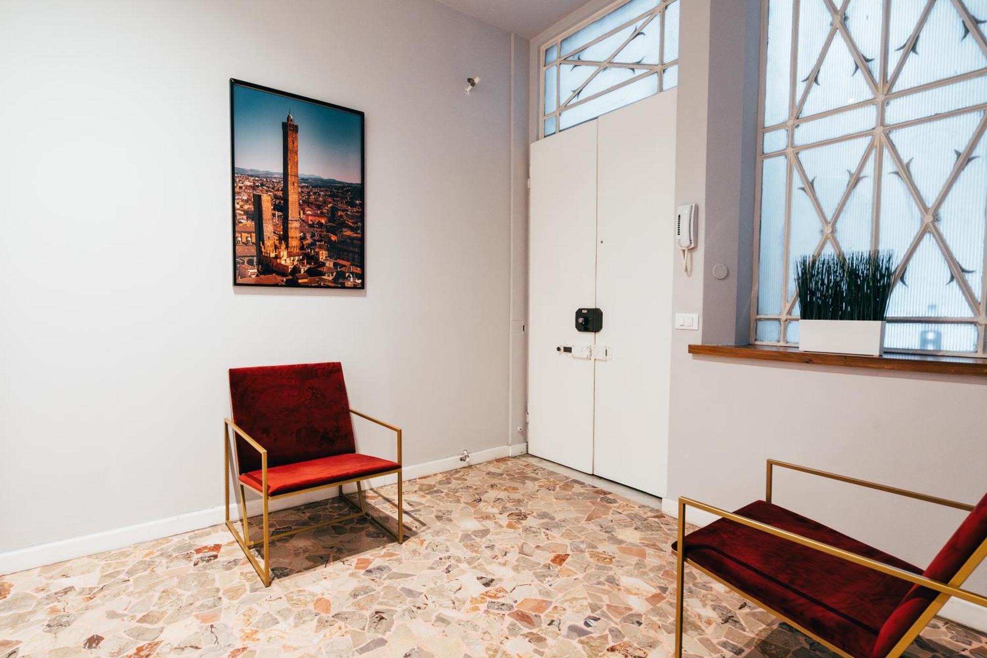 Bologna Suites - Private Bathroom Exterior foto